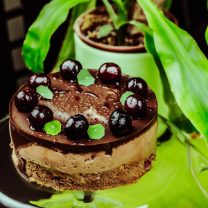 Шоколадова торта с череши